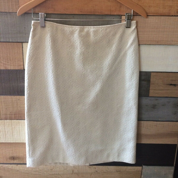 Cream With Metallic Brocade Pencil Skirt SIZE 2 - Picture 1 of 6